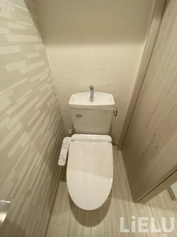 トイレ　温水洗浄便座※同シリーズ物件の写真になります