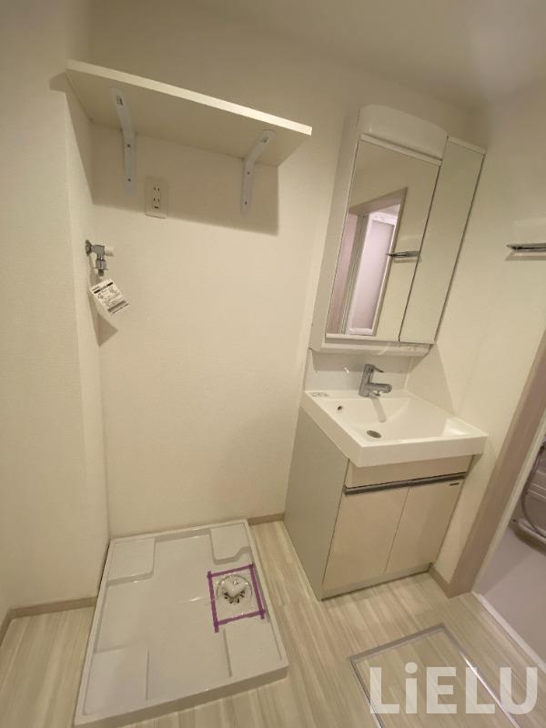 洗面設備　独立洗面台※同シリーズ物件の写真になります