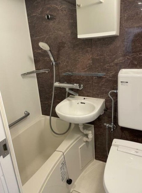 バス・シャワールーム