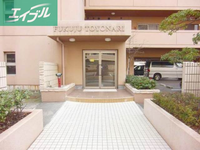 エントランス　外観