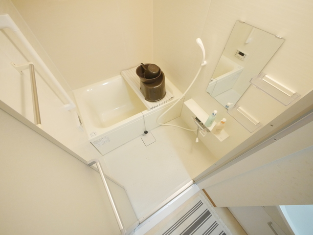 バス・シャワールーム　★置いてある家具は撤去されます★