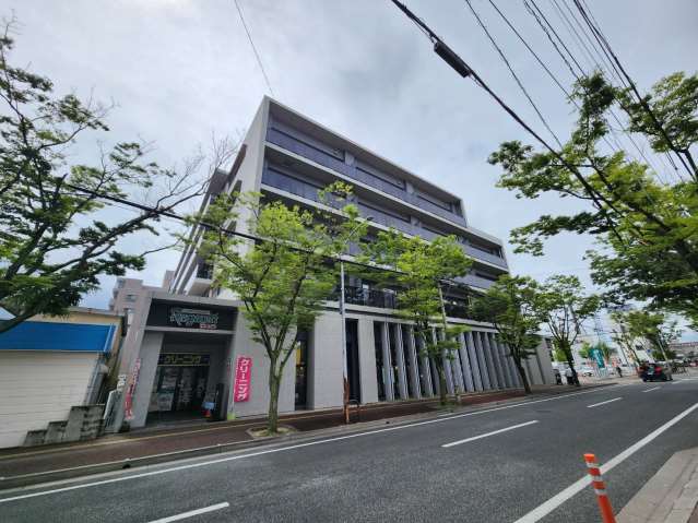 スーパー　レガネット（スーパー）まで136m