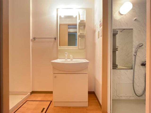 洗面設備　洗髪洗面化粧台