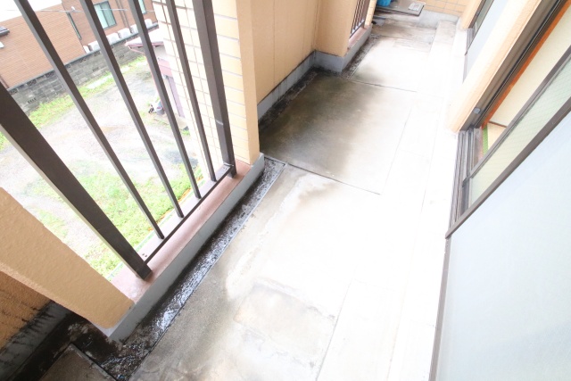 バルコニー　※別室の参考写真の為、現況優先です。