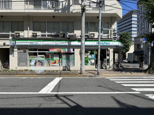 コンビニ　ファミリーマート 浅草橋二丁目店（コンビニ）まで84m