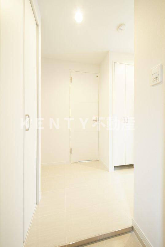 玄関　収納もある玄関です