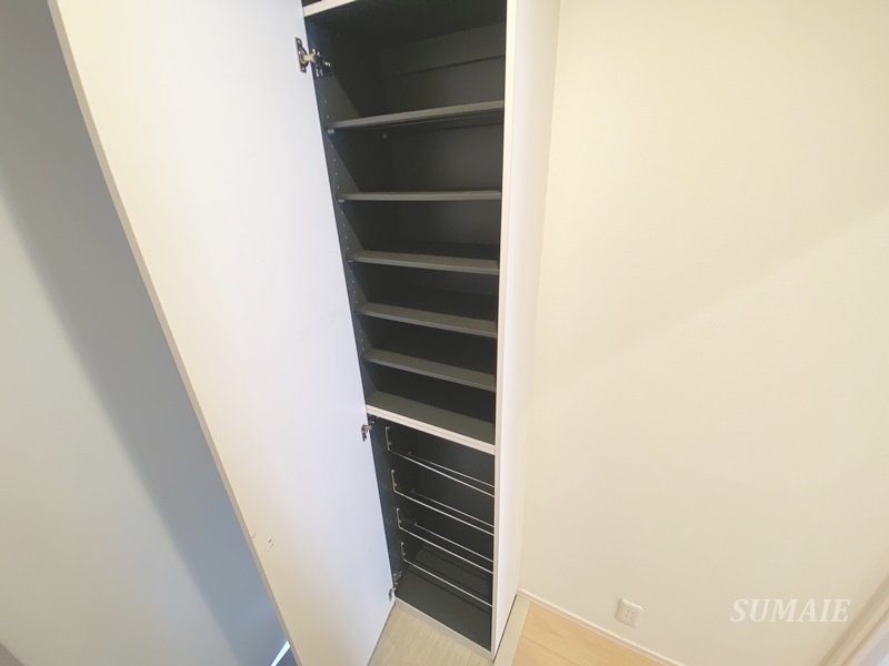 収納　シューズボックスです☆