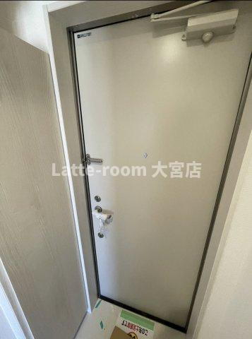 玄関　別部屋参考写真となります