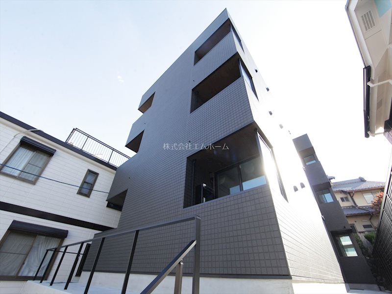 建物外観　外観　オートロック　防犯カメラ　宅配ＢＯＸ