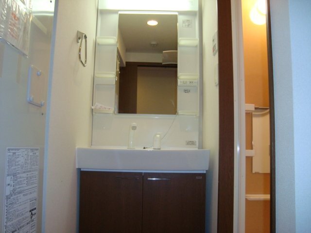 洗面設備　洗髪洗面化粧台