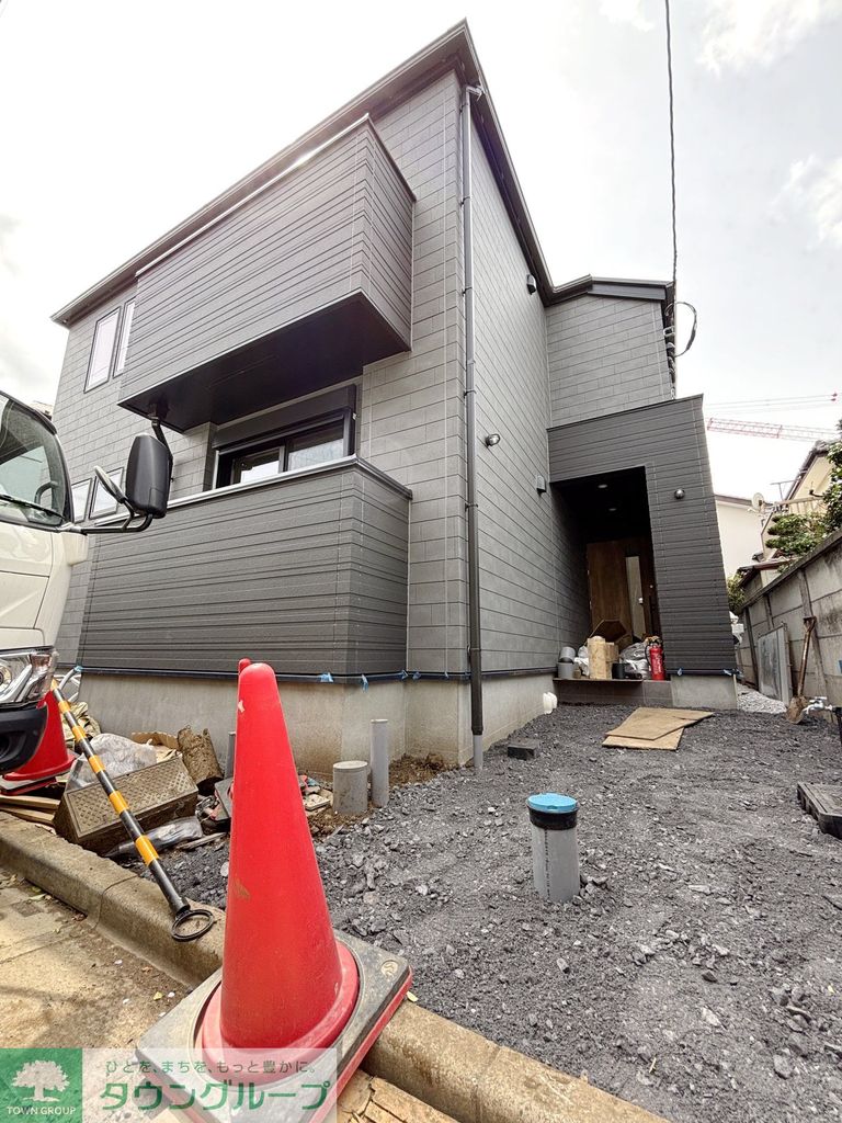 エントランス　駐車場