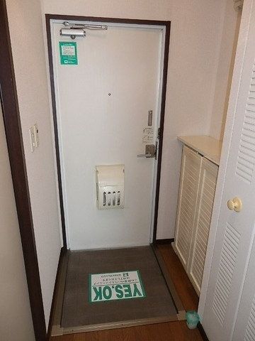 玄関　玄関スペース　シューズボックス完備