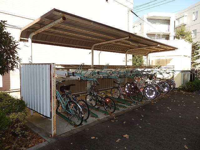 その他共有部分　敷地内駐輪場完備