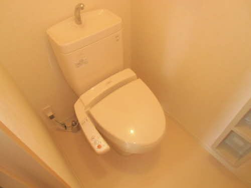 その他部屋・スペース　温水洗浄便座