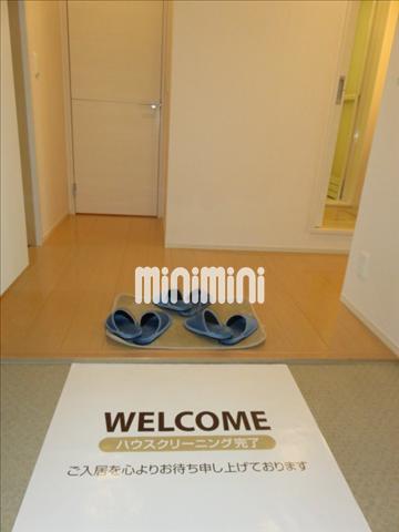 玄関　玄関も広々です