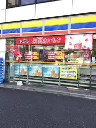 コンビニ　ミニストップ関内店（コンビニ）まで215m