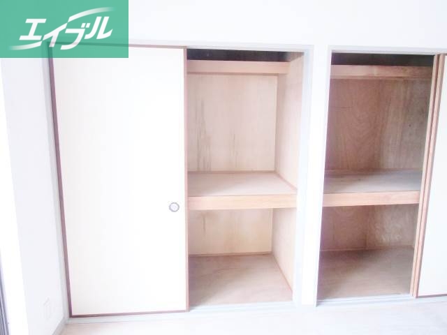 収納　同物件別部屋