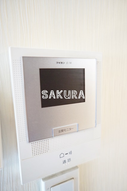 セキュリティ　女性の方でも安心のモニター付きインターホン♪