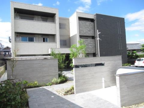 建物外観　外観写真（昼）