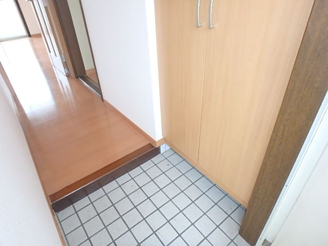 玄関　スッキリした玄関です。