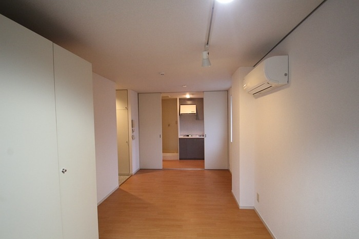 居室・リビング　9.5帖のフローリングのお部屋です☆