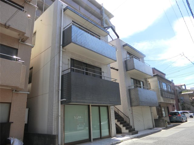 建物外観　1990年築　山田ビル
