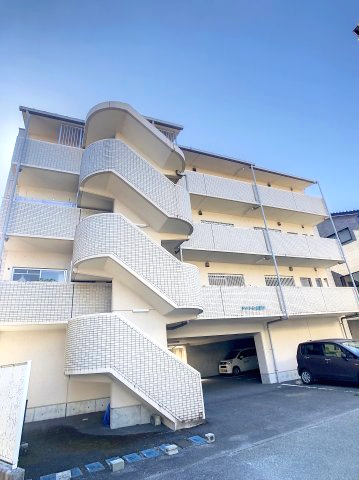 建物外観　2022年2月撮影