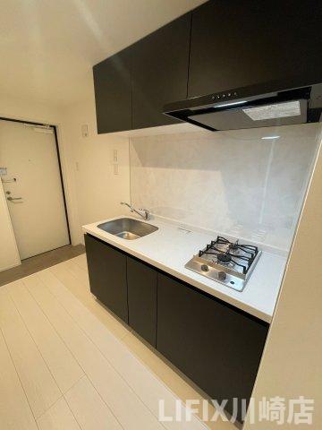 キッチン　同物件別部屋の写真