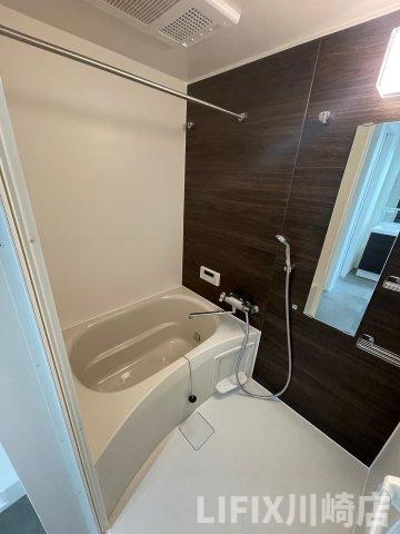 バス・シャワールーム　同物件別部屋の写真