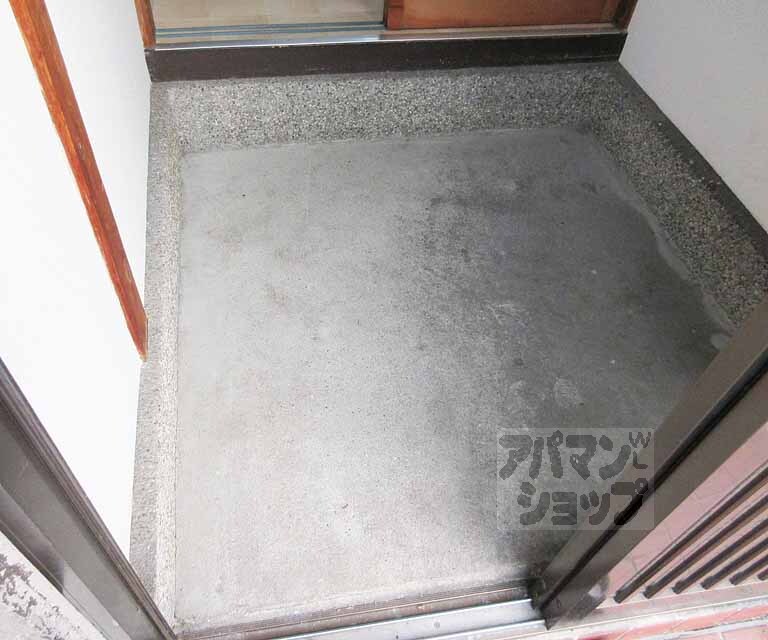 玄関　広々玄関です