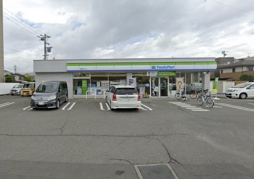 コンビニ　ファミリーマート 長野五分一店（コンビニ）まで295m