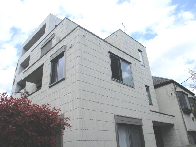 建物外観　お電話でお問い合わせを頂くとスムーズです♪