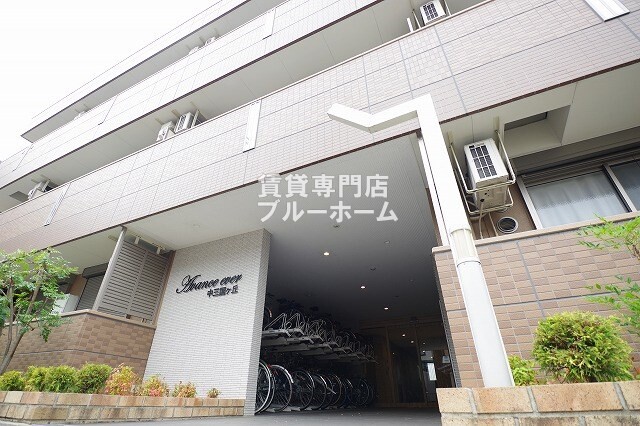 建物外観　ハウスメーカー施工のおしゃれなマンションです！