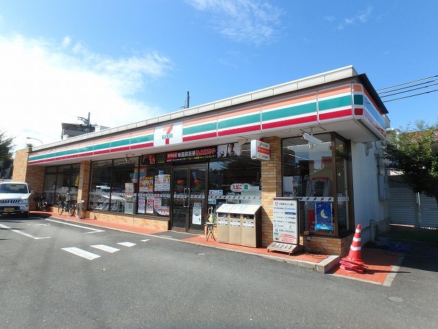 コンビニ　セブンイレブン箕面今宮4丁目店（コンビニ）まで856m