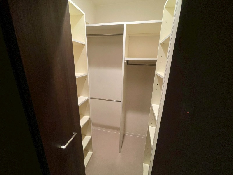 収納　収納もバッチリあるのでお部屋が片付きますよ！