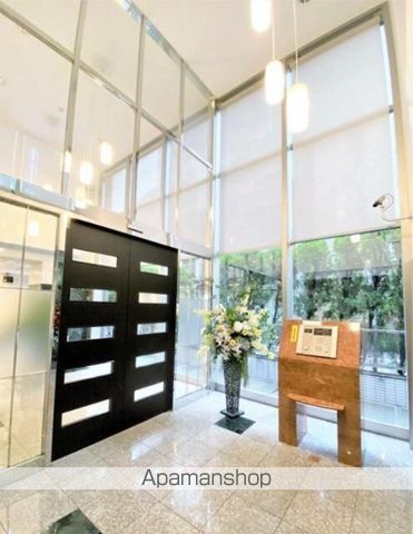 ＪＲ山手線 秋葉原駅 徒歩5分 15階建 築21年の外観写真