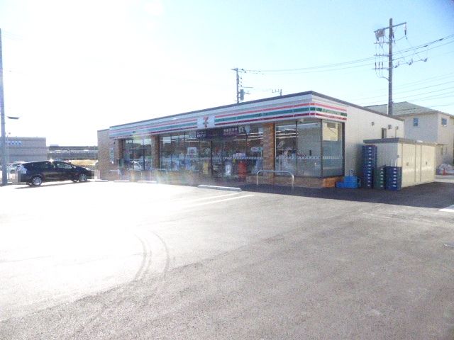 コンビニ　セブン-イレブン越谷レイクタウン９丁目店（コンビニ）まで135m