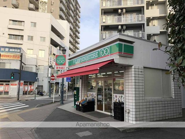 コンビニ　ローソンストア１００（コンビニ）まで576m