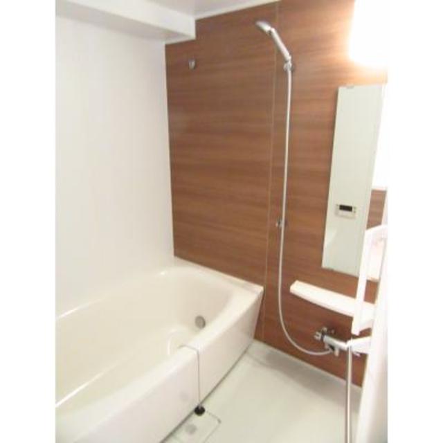 バス・シャワールーム　※写真は同タイプ住戸です。