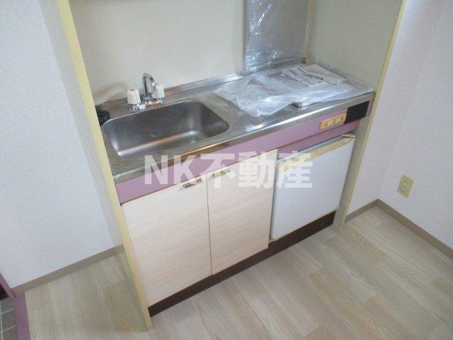 キッチン　コンパクトなキッチンで掃除もラクラク