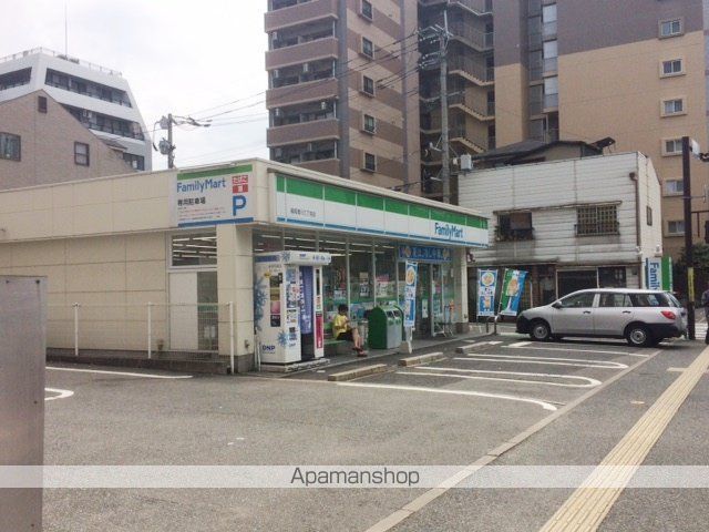 コンビニ　ファミリーマート（コンビニ）まで117m