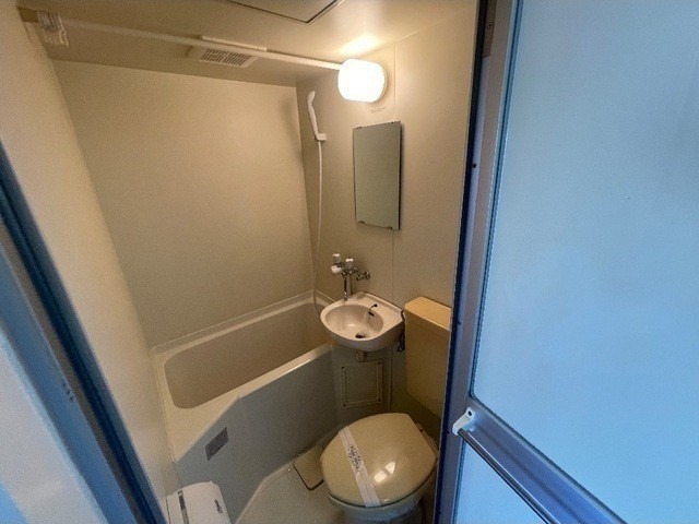 バス・シャワールーム　図面と現状に相違がある場合には現状を優先