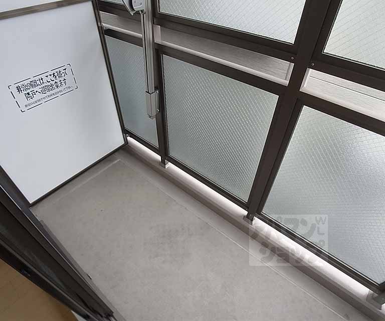 バルコニー　バルコニ