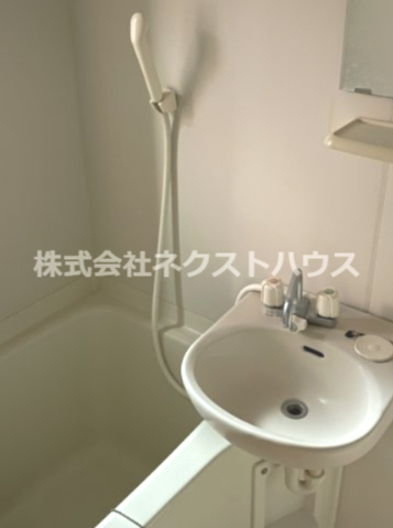 バス・シャワールーム　別部屋参考写真です
