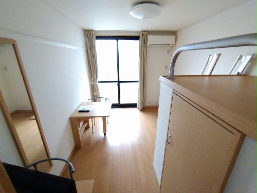 居室・リビング　2階以上は絨毯仕様です。