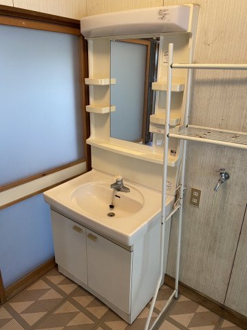 白鷹町荒砥貸家の内装写真