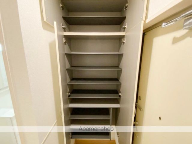 コモレビ大蔵 Fの玄関写真