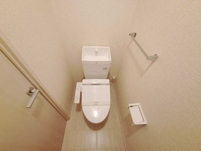 ＪＲ両毛線 新前橋駅 徒歩58分 2階建 築10年のトイレ写真
