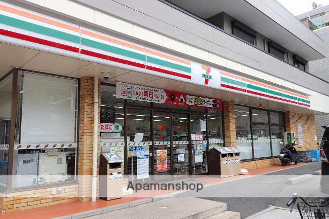 コンビニ　セブンイレブン（コンビニ）まで201m