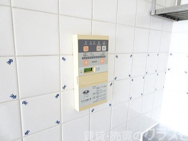その他設備　給湯リモコン